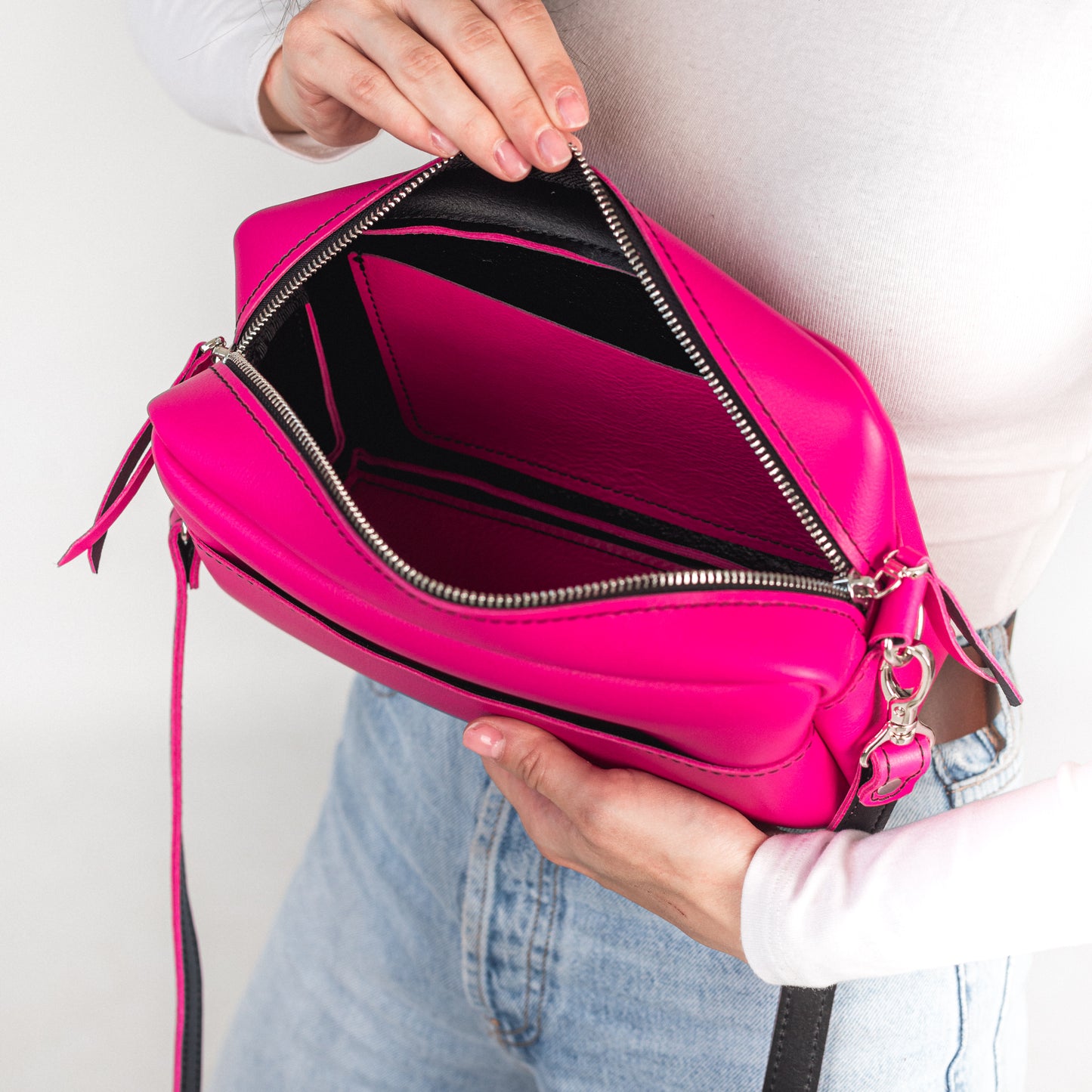 TOASTER BAG - Fuchsia / Black