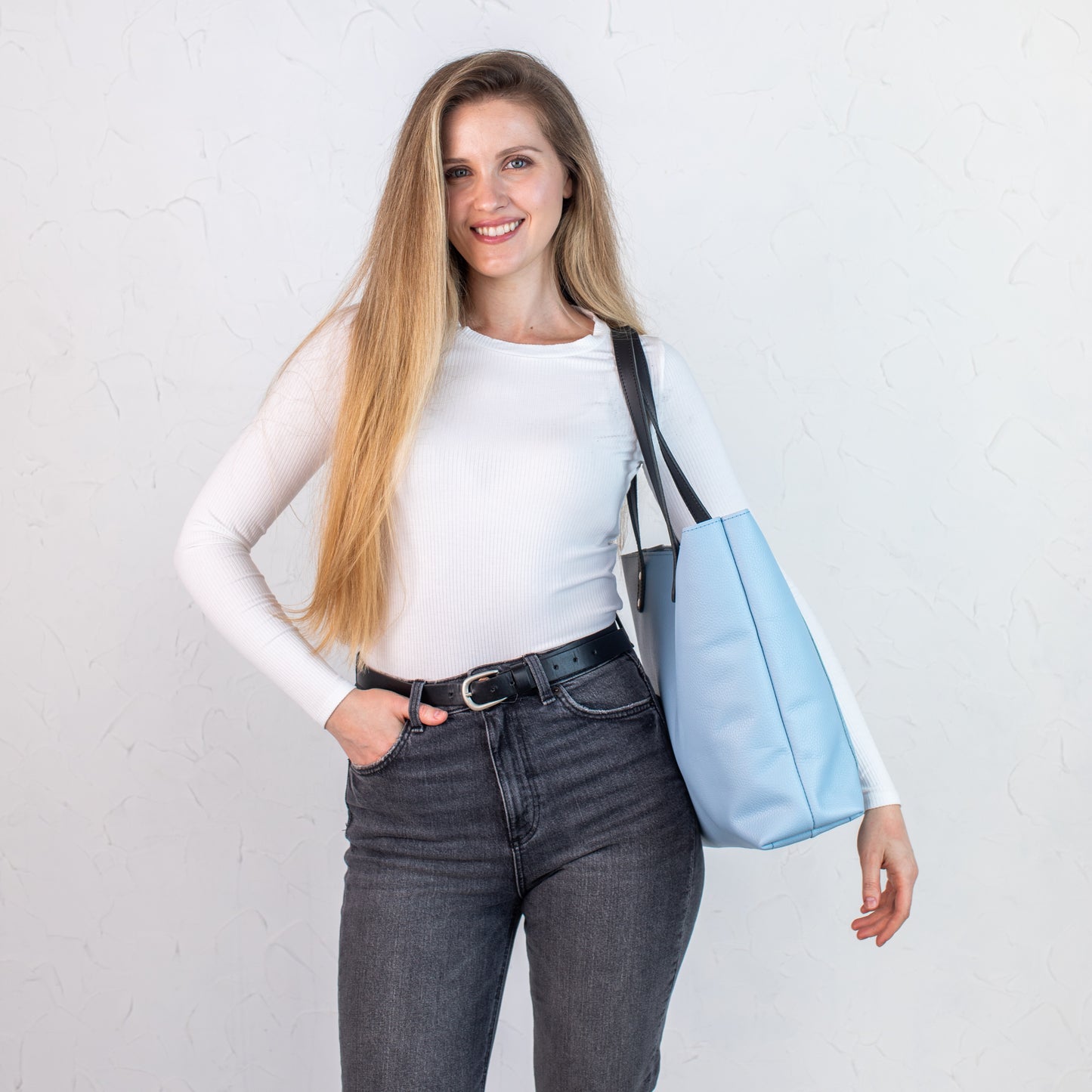 Blue pebbled leather tote bag