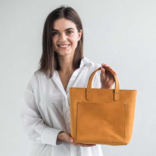 Camel leather tote bag 