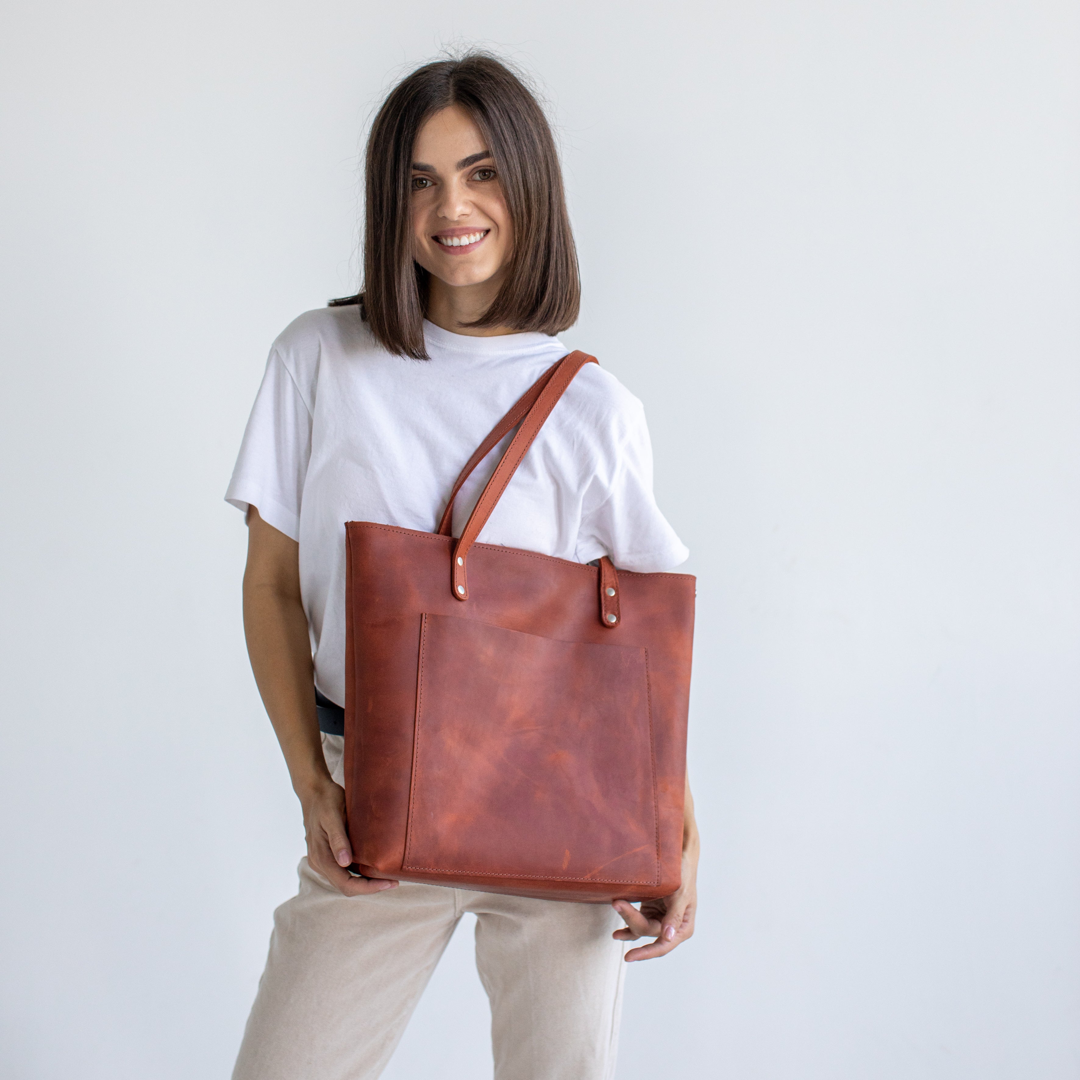 Cognac leather tote outlet handbag